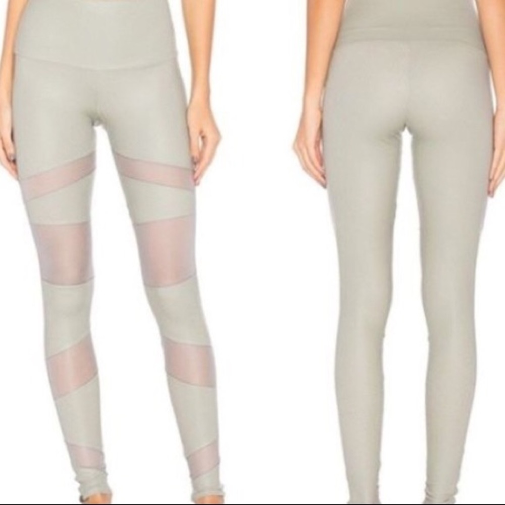 Onzie light grey bondage leggings